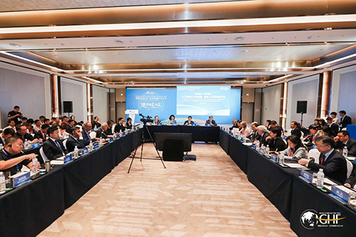 圖為“為了殘疾生命的重建:康復(fù)大學(xué)建設(shè)研討會(huì)”會(huì)議現(xiàn)場(chǎng) 圖為“為了殘疾生命的重建:康復(fù)大學(xué)建設(shè)研討會(huì)”會(huì)議現(xiàn)場(chǎng)