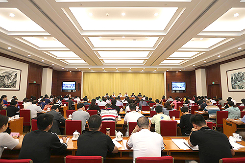 圖為殘疾兒童康復救助工作推進電視電話會議現(xiàn)場 圖為殘疾兒童康復救助工作推進電視電話會議現(xiàn)場