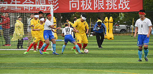 圖為總決賽比賽現(xiàn)場(chǎng) 圖為總決賽比賽現(xiàn)場(chǎng)