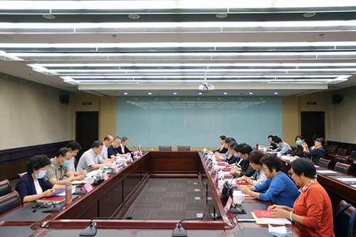 圖為座談會現(xiàn)場